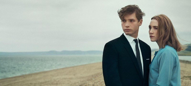Billy Howle and Saoirse Ronan in On Chesil Beach (2018).